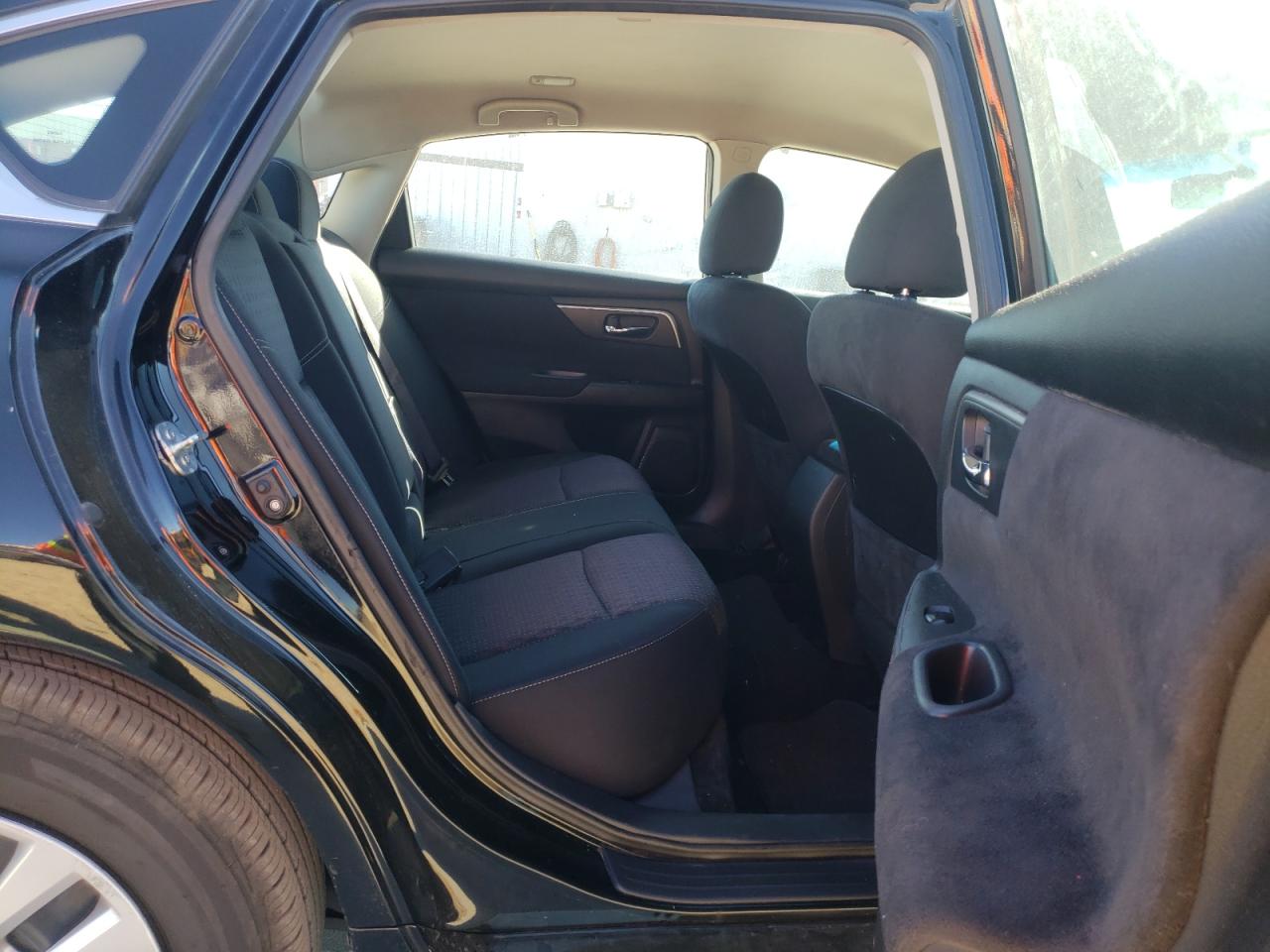 Photo 6 from auction – 2015 NISSAN ALTIMA 2.5 with VIN 1N4AL3AP6FC183751