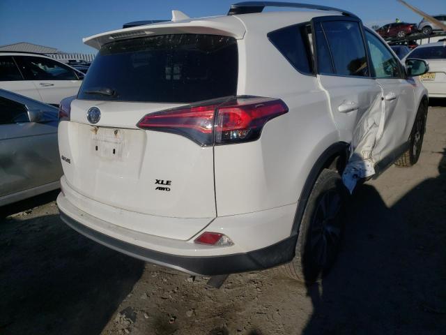 Photo 4 from auction – 2017 TOYOTA RAV4 XLE with VIN 2T3RFREV8HW674399