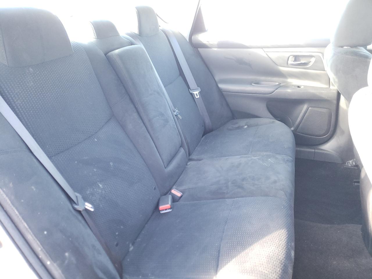 Photo 6 from auction – 2015 NISSAN ALTIMA 2.5 with VIN 1N4AL3AP8FN402391