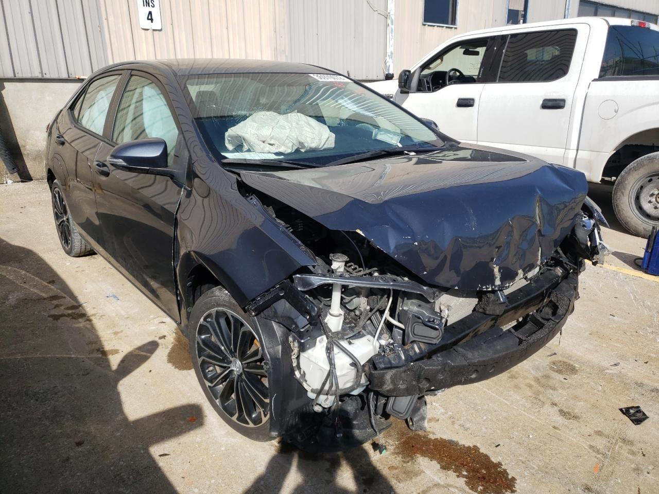 TOYOTA COROLLA L 2015 with VIN 2T1BURHE6FC458383 - Photo from auction