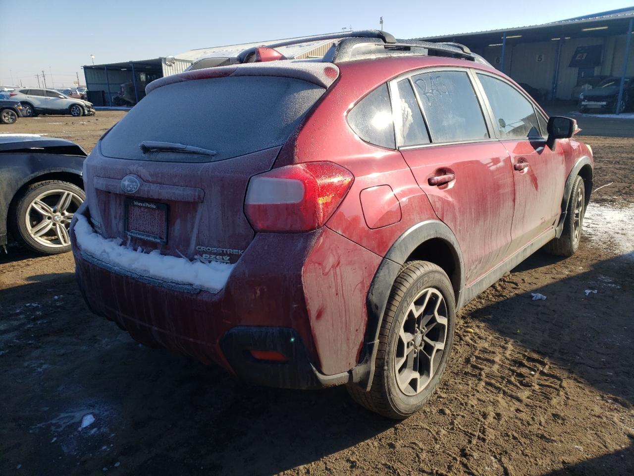 Photo 4 from auction – 2016 SUBARU CROSSTREK with VIN JF2GPAKC8GH262210