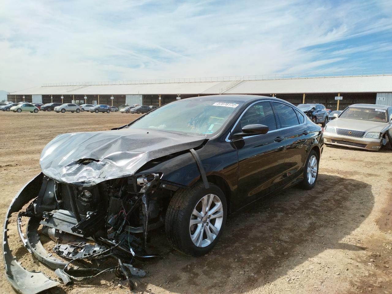 Photo 2 from auction – 2016 CHRYSLER 200 LIMITE with VIN 1C3CCCAB5GN165338