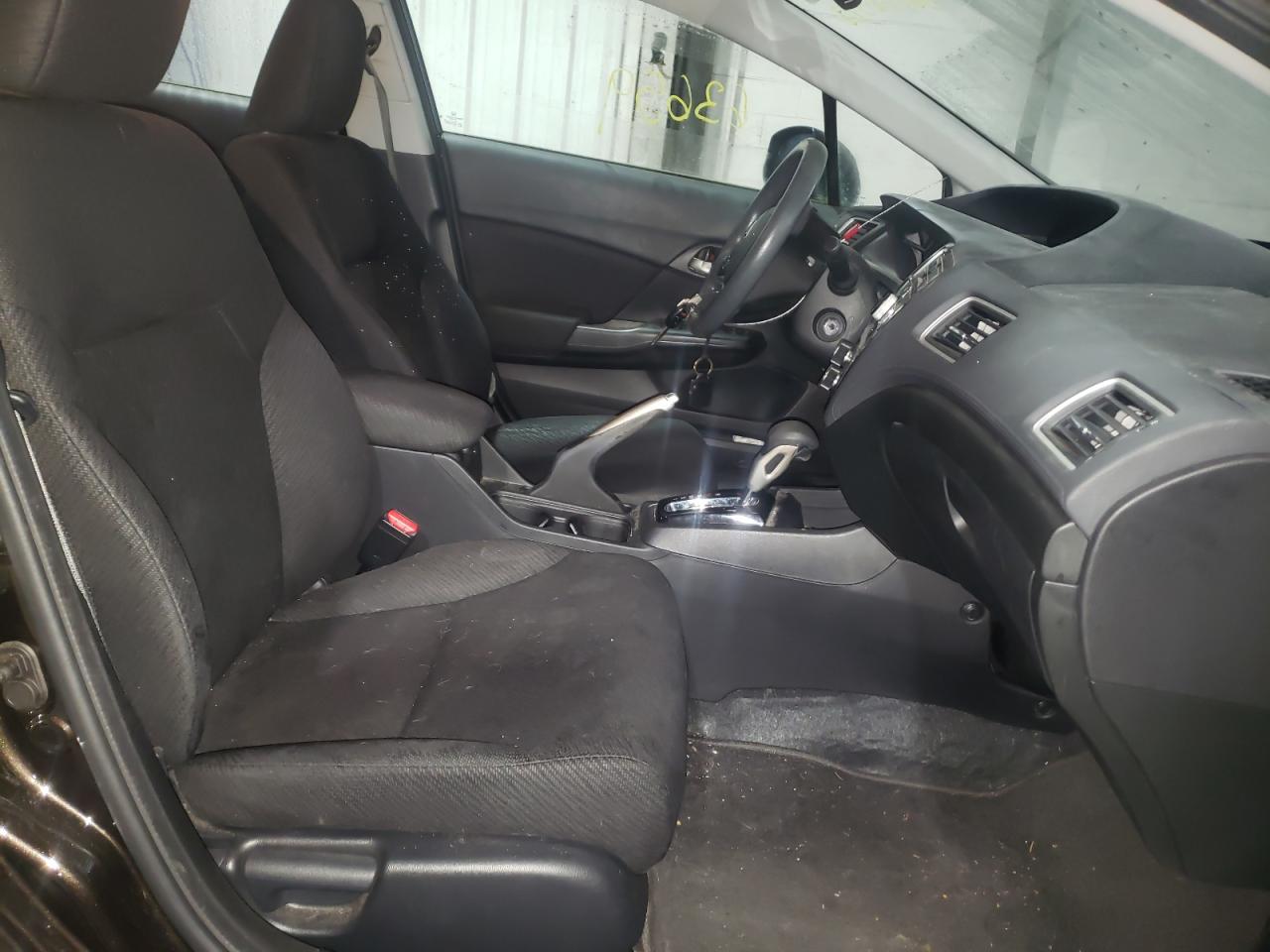 Photo 5 from auction – 2013 HONDA CIVIC LX with VIN 19XFB2F55DE231184
