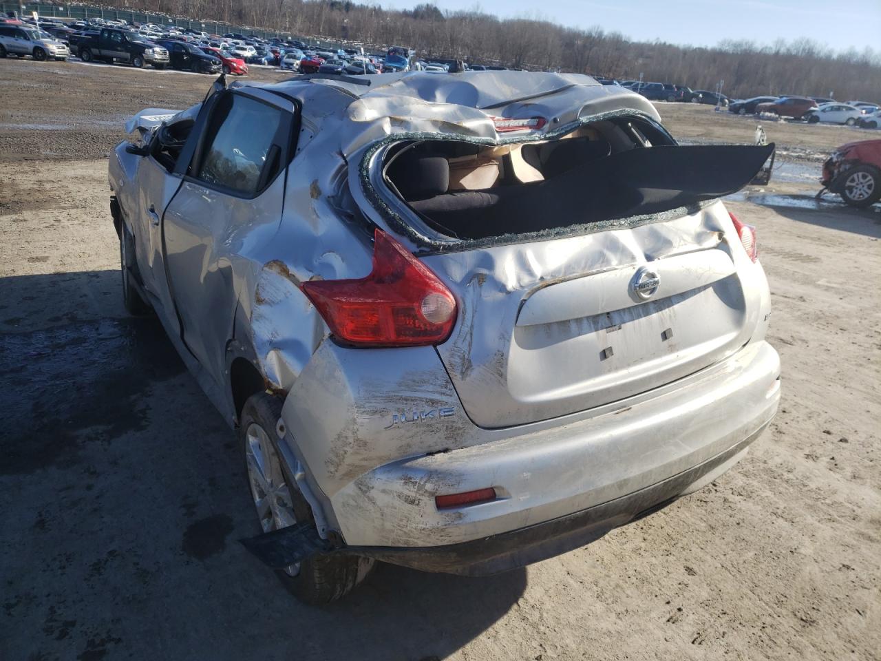 Photo 3 from auction – 2011 NISSAN JUKE S with VIN JN8AF5MV8BT006317