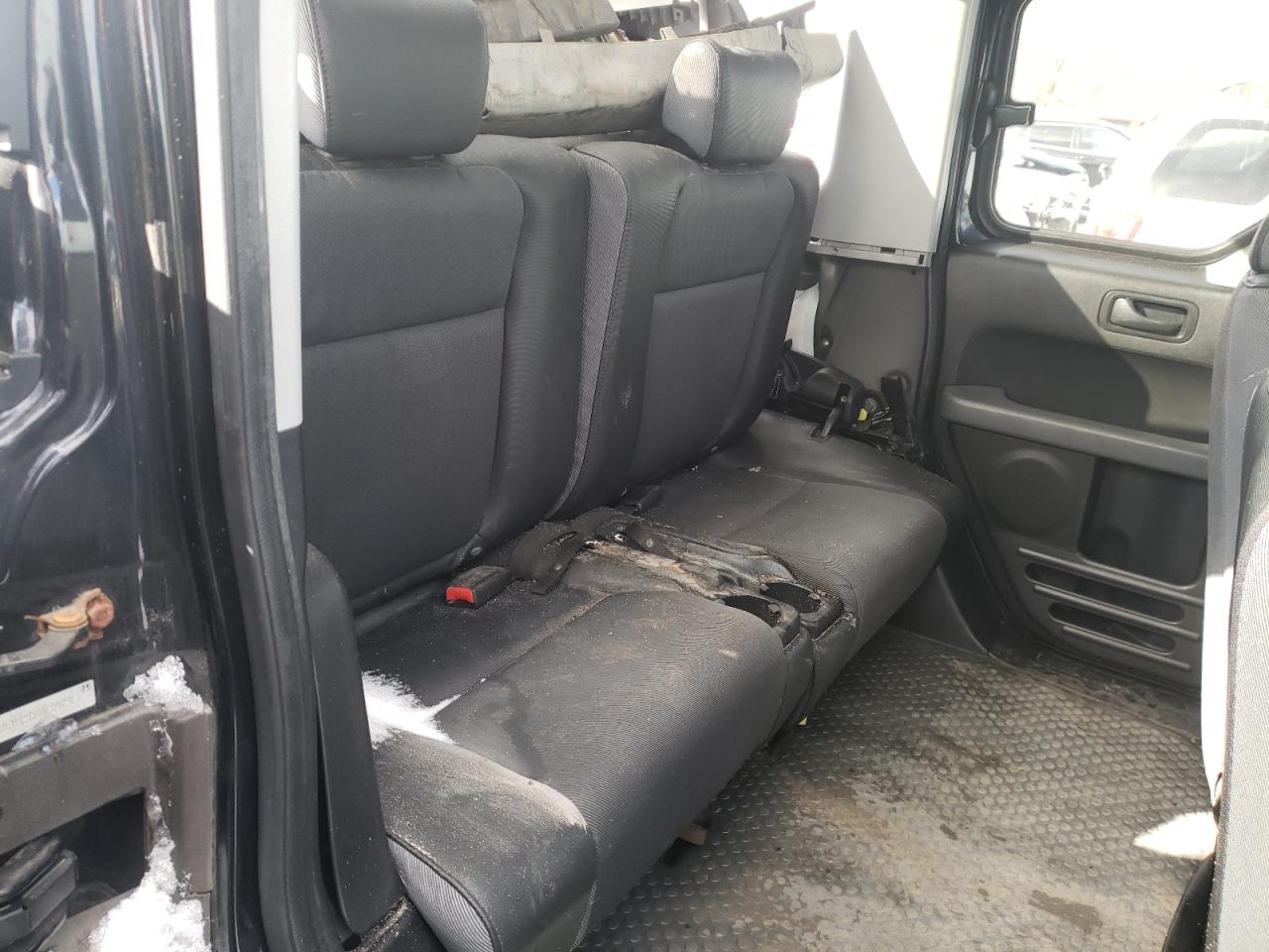Photo 6 from auction – 2003 HONDA ELEMENT with VIN 5J6YH28593L040923