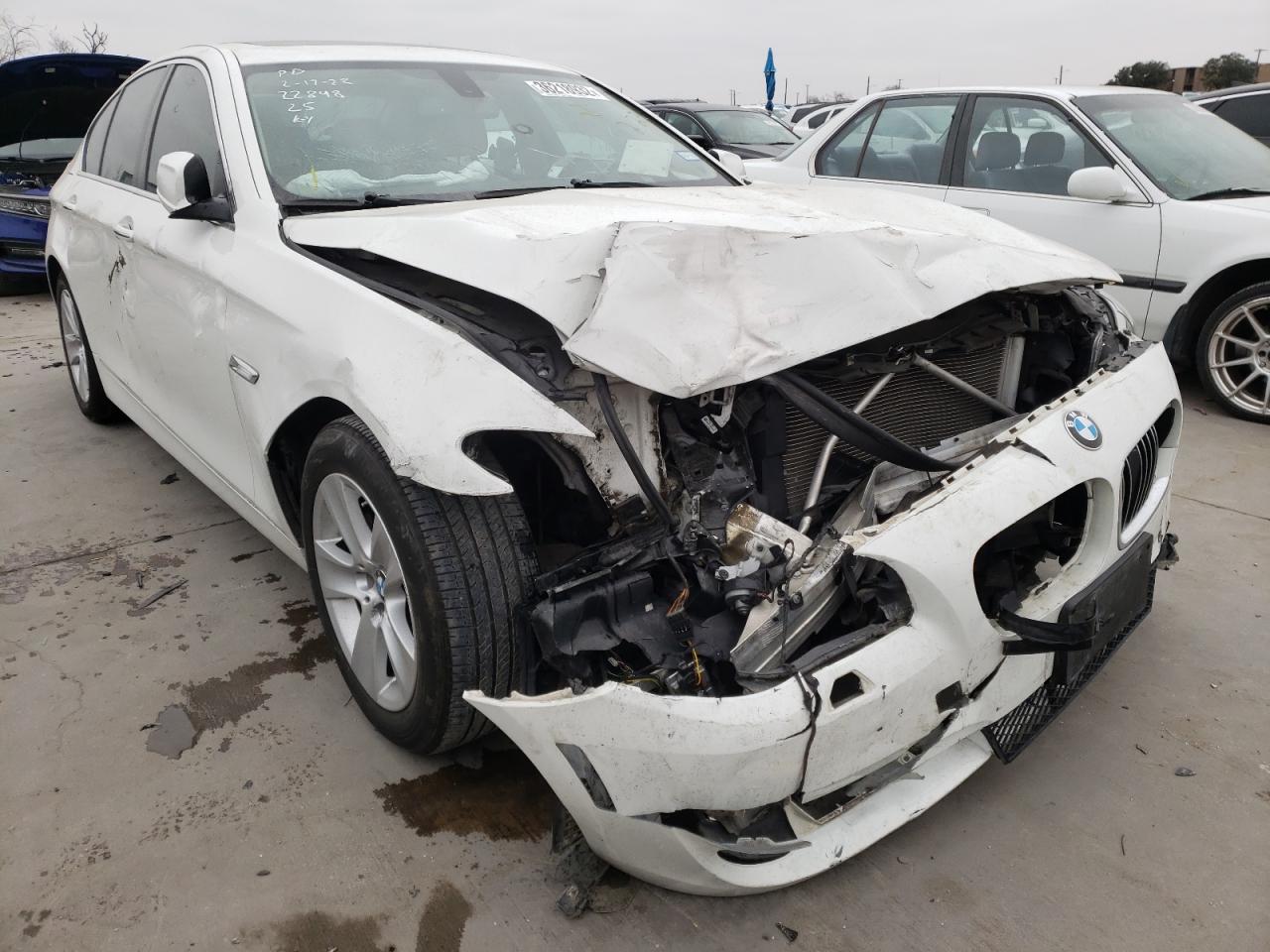 BMW 528 I 2013 with VIN WBAXG5C59DD234079 - Photo from auction
