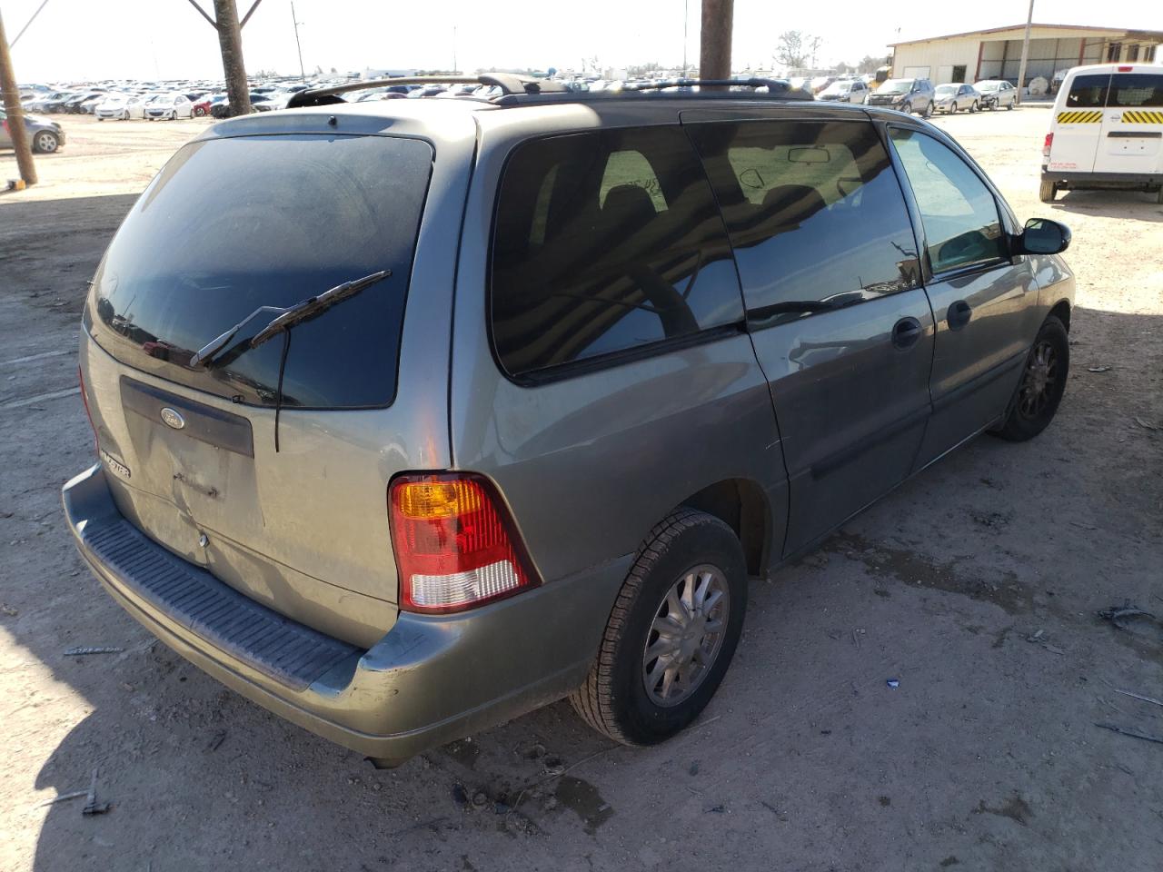 Photo 4 from auction – 2003 FORD WINDSTAR L with VIN 2FMZA51483BB04298