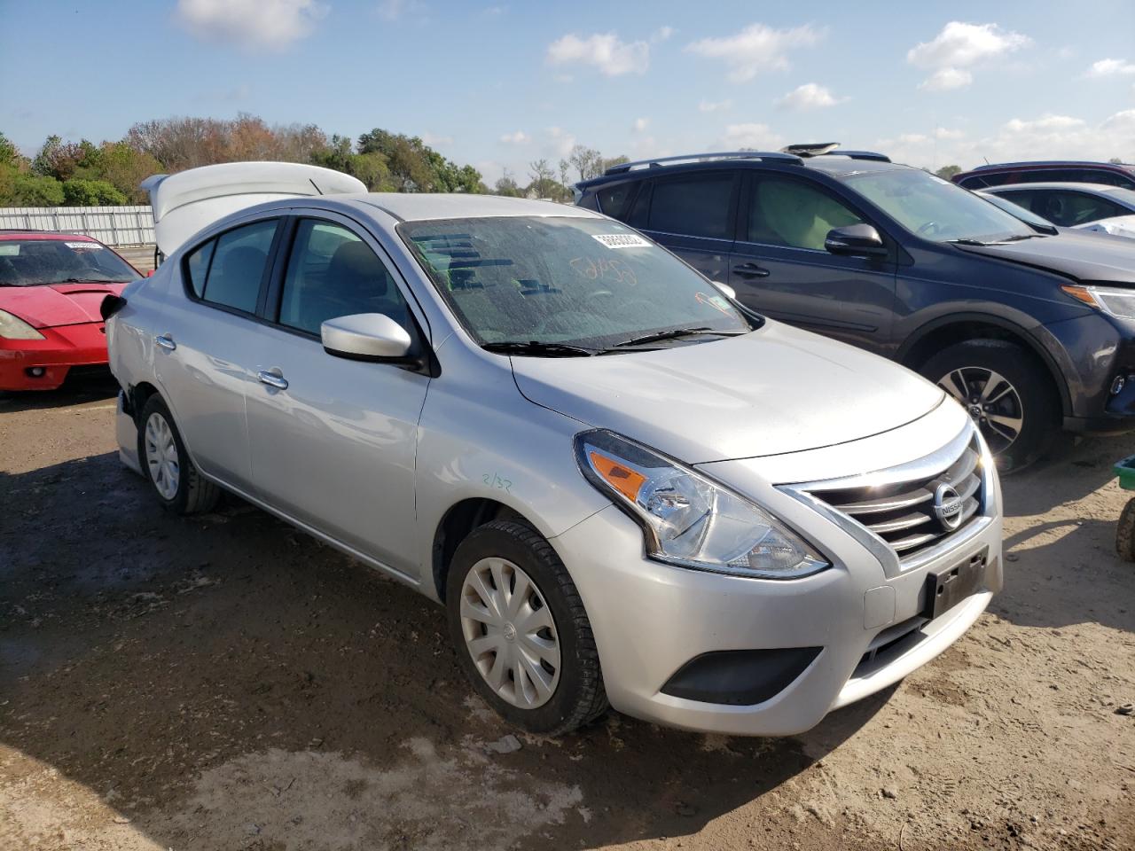 NISSAN VERSA S 2019 with VIN 3N1CN7AP3KL851222 - Photo from auction