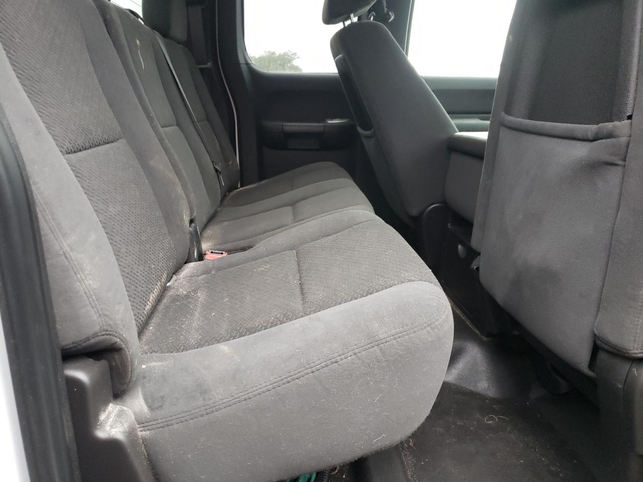 Photo 6 from auction – 2008 GMC SIERRA C15 with VIN 1GTEC19C48Z264815