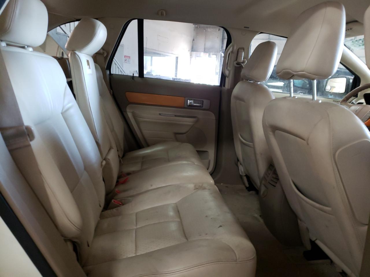 Photo 6 from auction – 2007 LINCOLN MKX with VIN 2LMDU68C77BJ30759