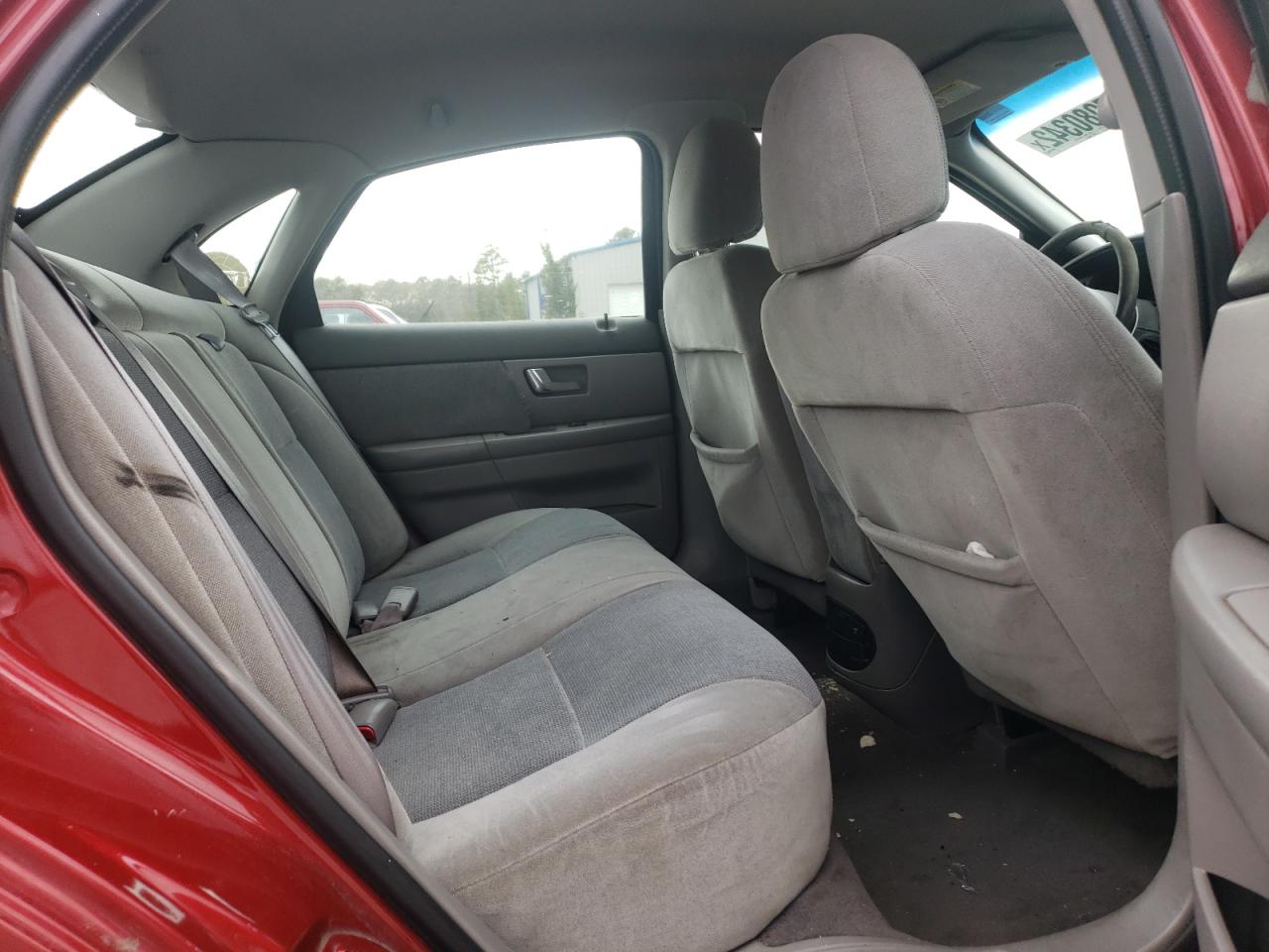 Photo 6 from auction – 2001 FORD TAURUS SES with VIN 1FAFP55U21A223589