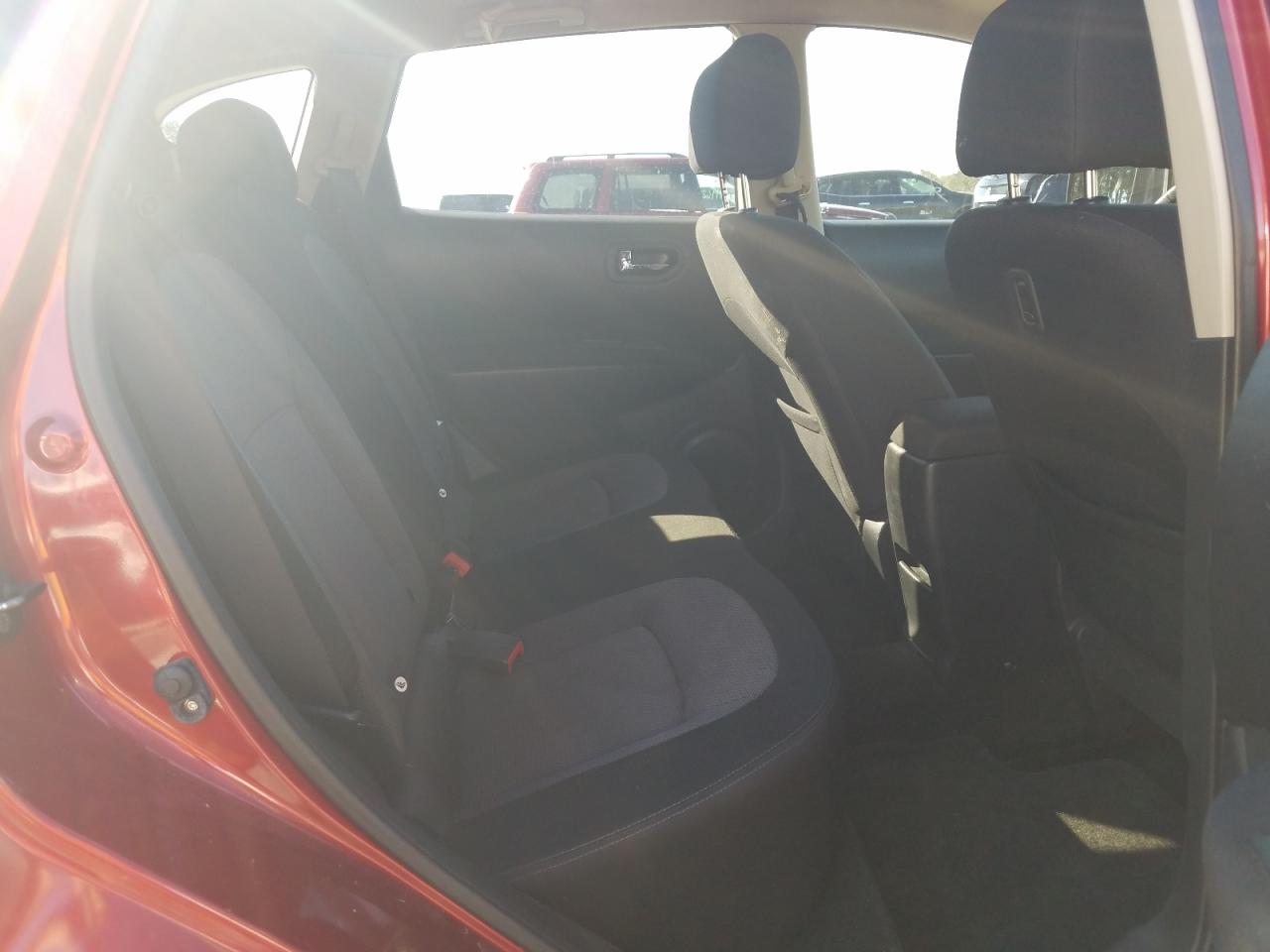 Photo 6 from auction – 2012 NISSAN ROGUE S with VIN JN8AS5MT0CW268861