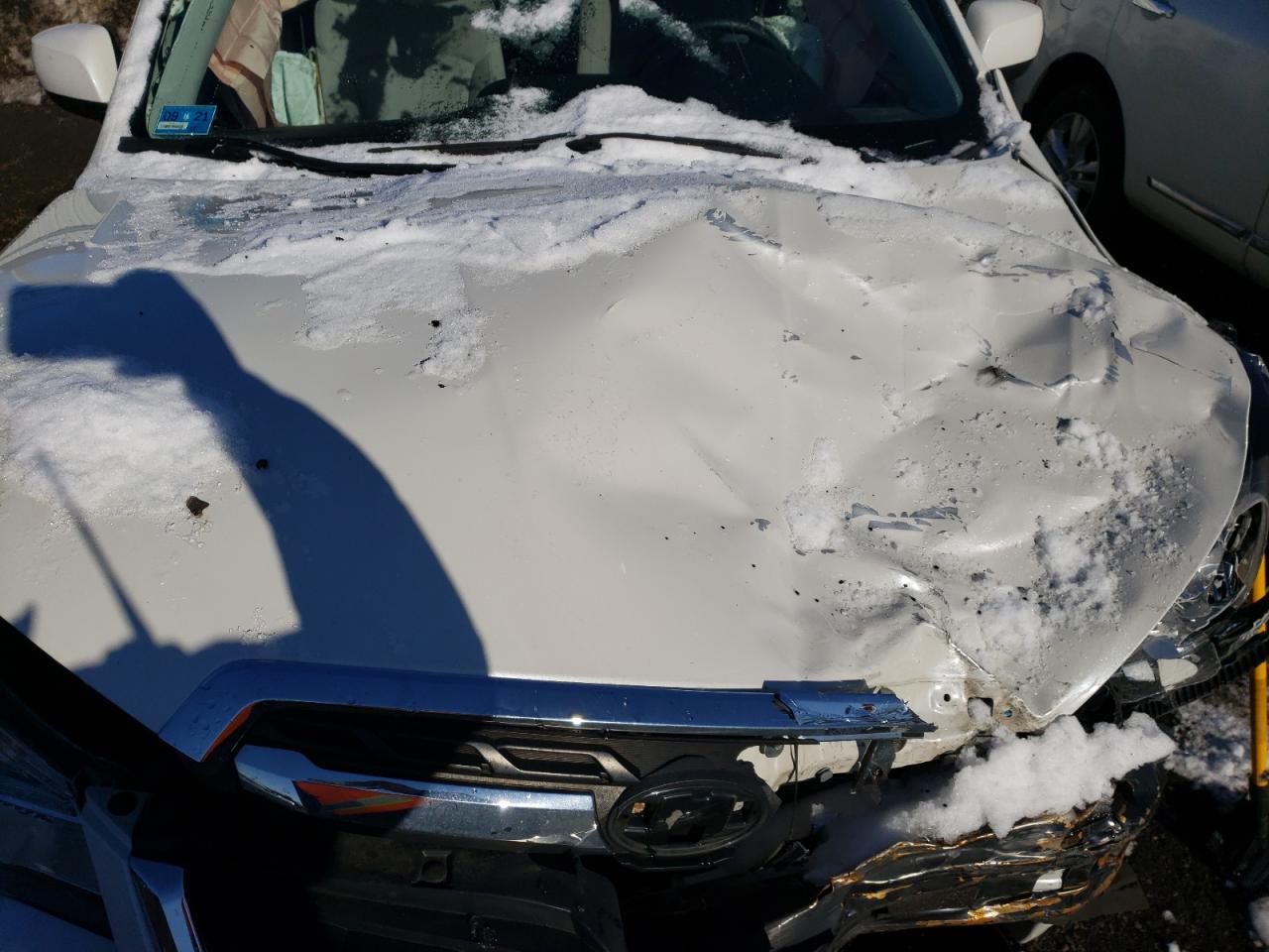 Photo 7 from auction – 2017 SUBARU FORESTER 2 with VIN JF2SJAEC1HH449572