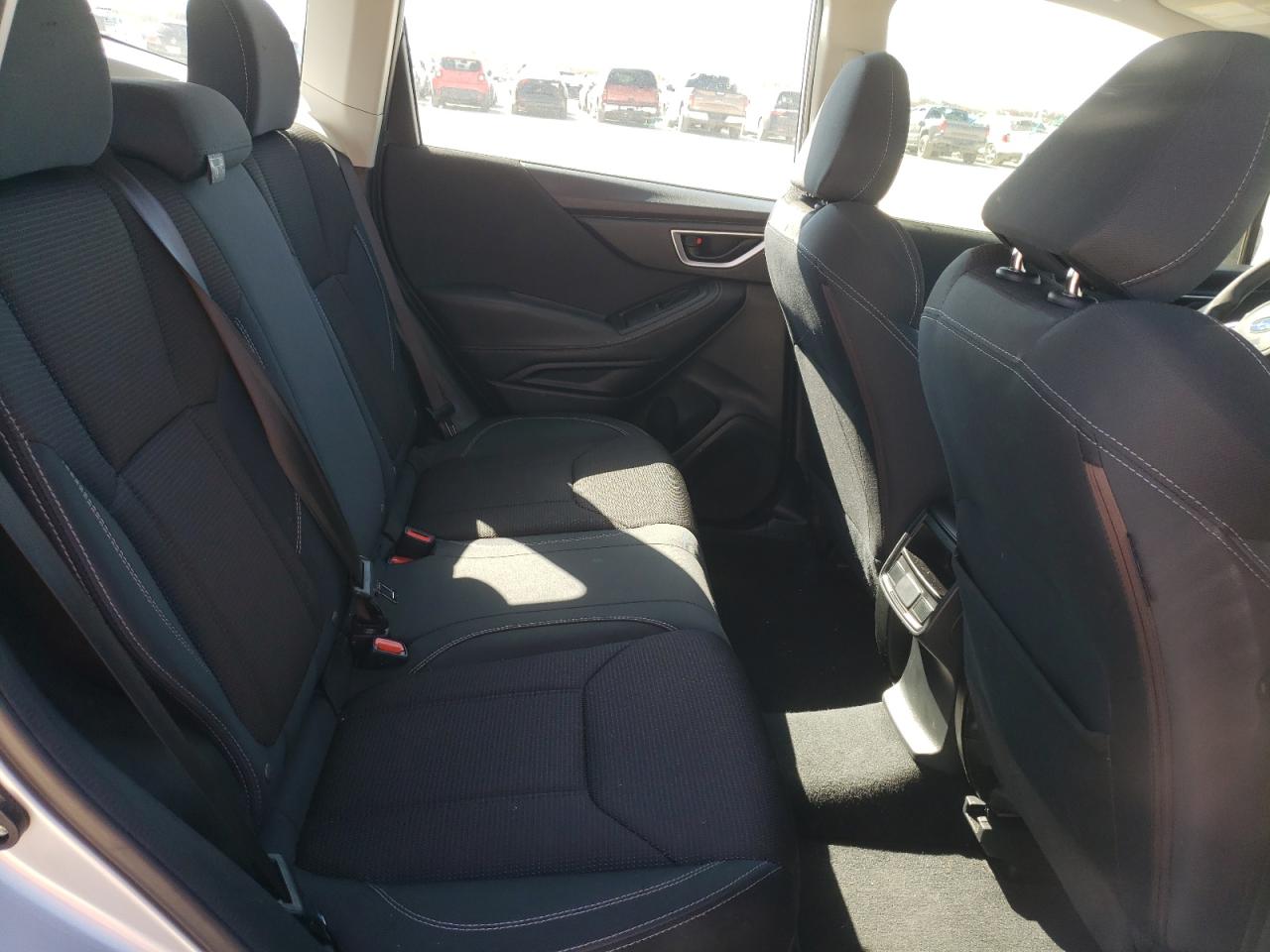 Photo 6 from auction – 2019 SUBARU FORESTER with VIN JF2SKACC3KH435471