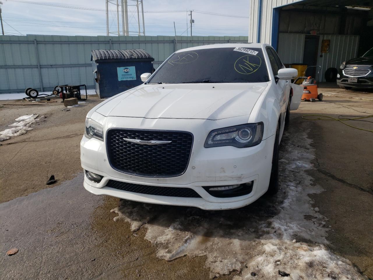 Photo 2 from auction – 2017 CHRYSLER 300 S with VIN 2C3CCABT9HH635568
