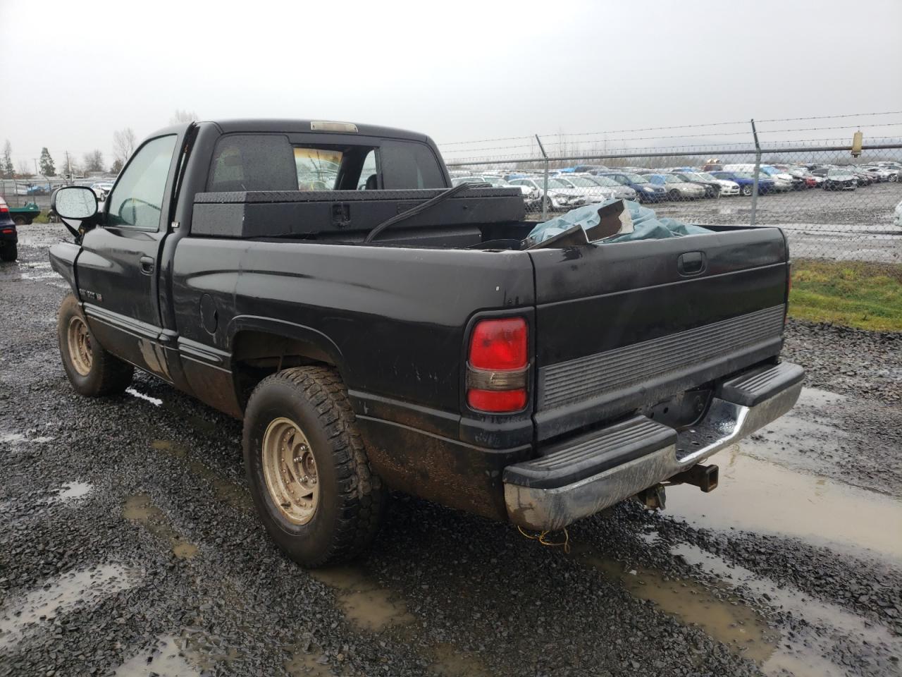 Photo 3 from auction – 1998 DODGE RAM 1500 with VIN 1B7HC16Y3WS738904