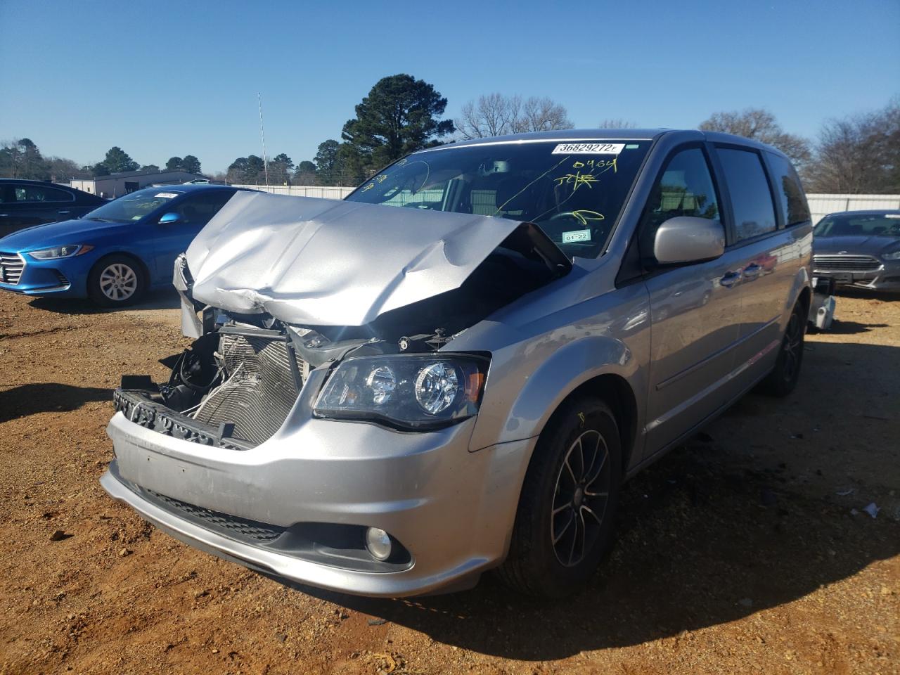 Photo 2 from auction – 2016 DODGE GRAND CARA with VIN 2C4RDGCG2GR360464