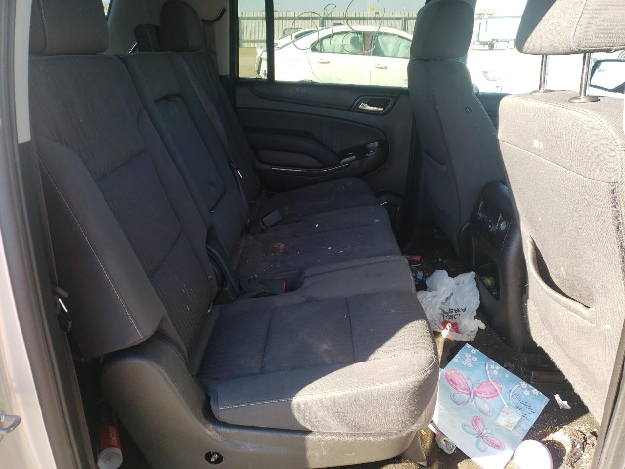 Photo 6 from auction – 2016 CHEVROLET SUBURBAN C with VIN 1GNSCGKC3GR471637