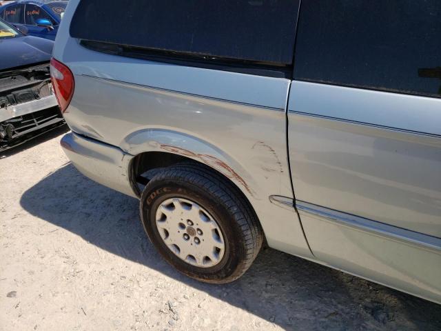 Photo 9 from auction – 2002 CHRYSLER TOWN & COU with VIN 2C4GP44352R517017