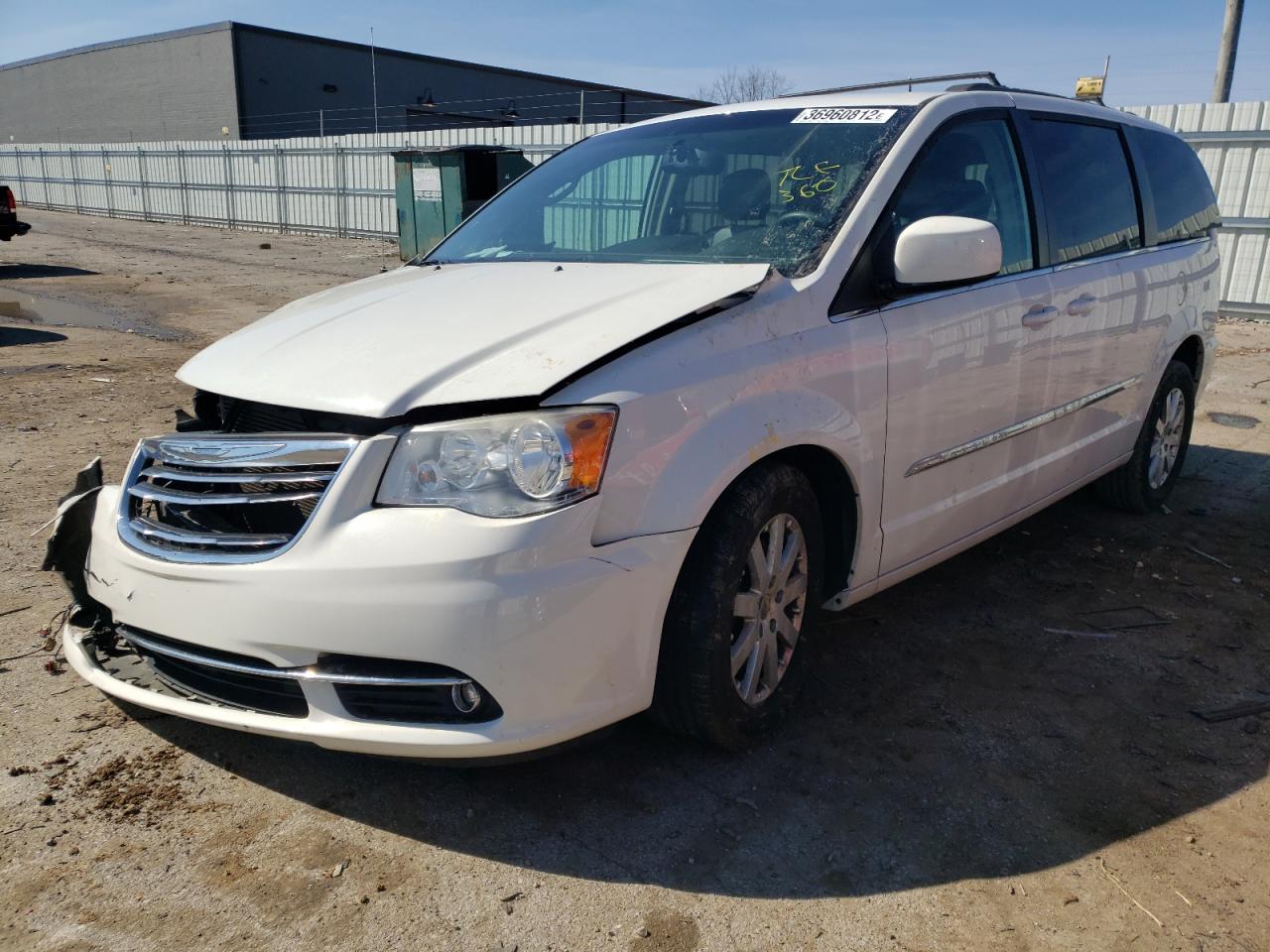 Photo 2 from auction – 2013 CHRYSLER TOWN & COU with VIN 2C4RC1BG9DR674867
