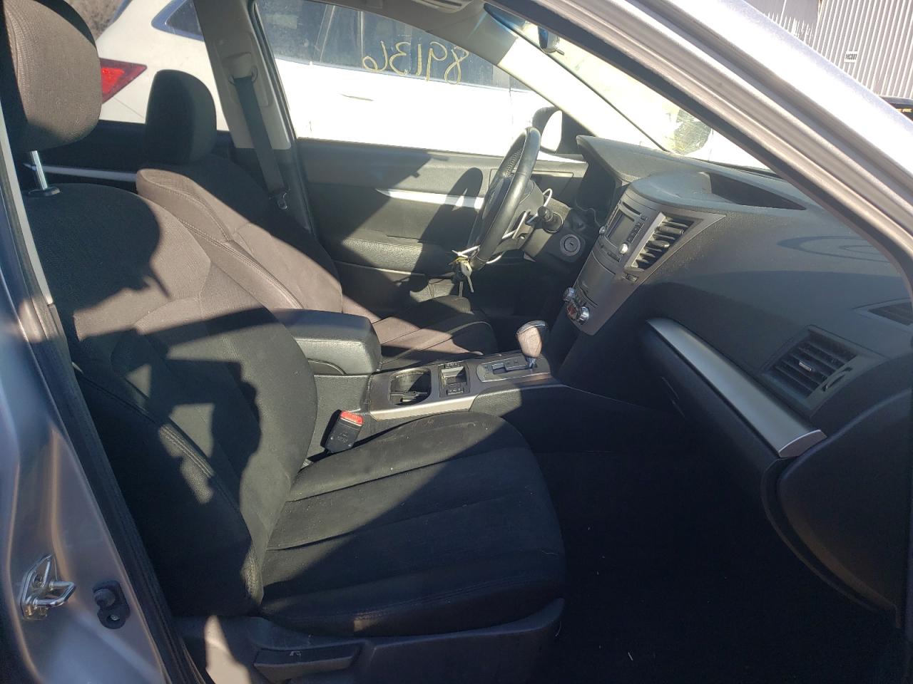 Photo 5 from auction – 2014 SUBARU LEGACY 2.5 with VIN 4S3BMBC69E3005258