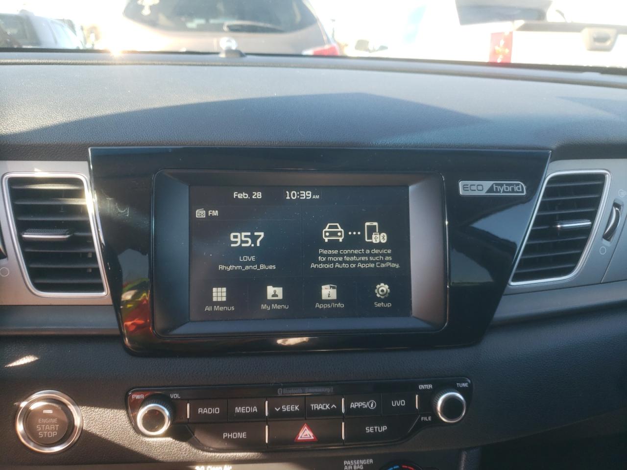 Photo 9 from auction – 2017 KIA NIRO with VIN KNDCB3LCXH5094921