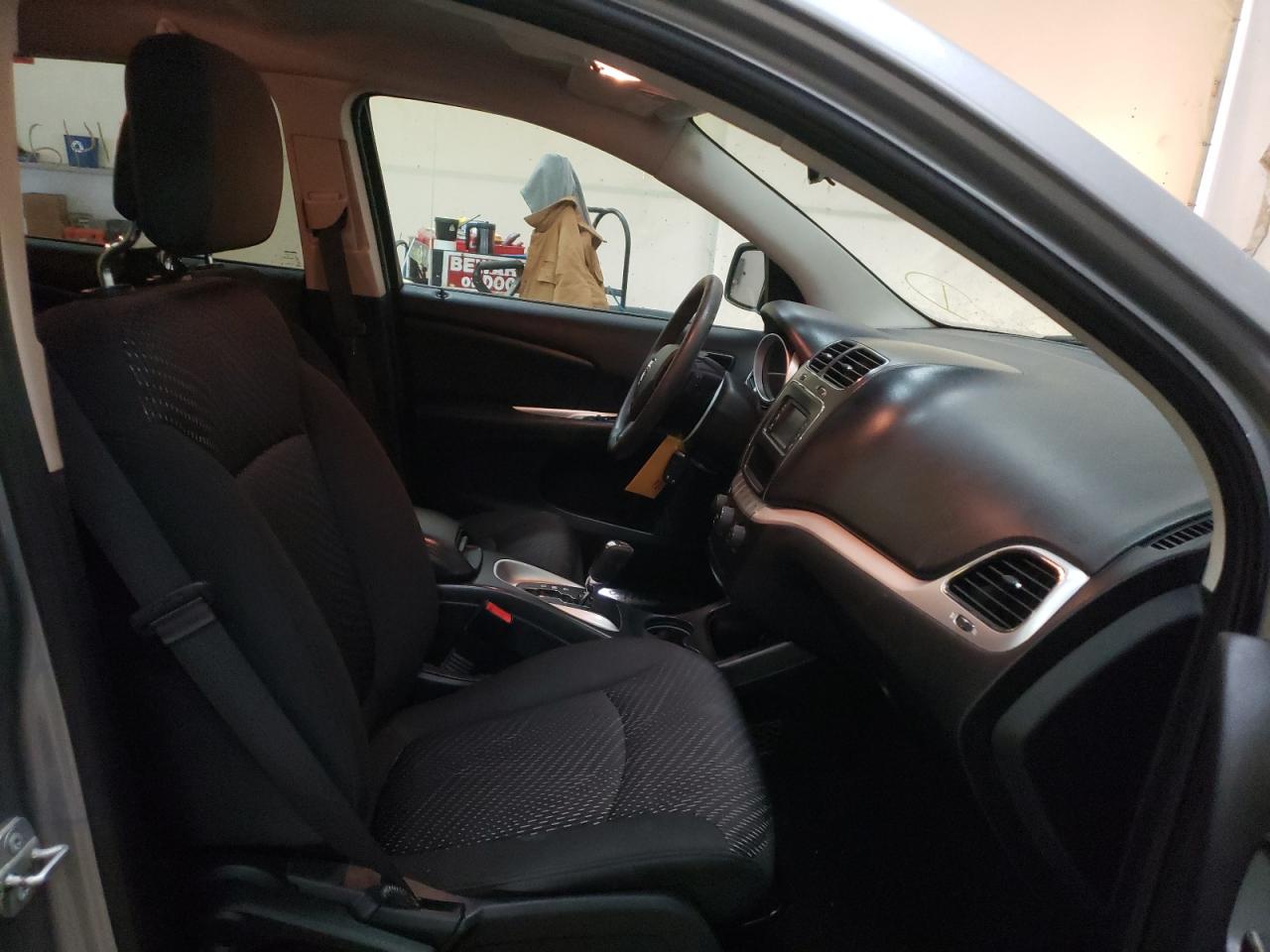 Photo 5 from auction – 2016 DODGE JOURNEY SE with VIN 3C4PDCAB0GT128448