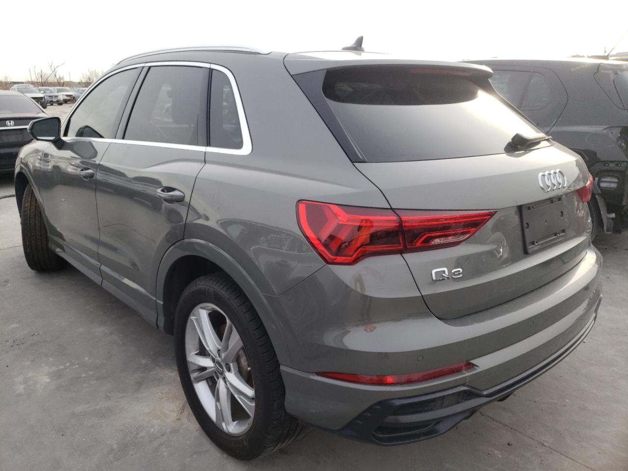Photo 3 from auction – 2020 AUDI Q3 PREMIUM with VIN WA1DECF38L1048229