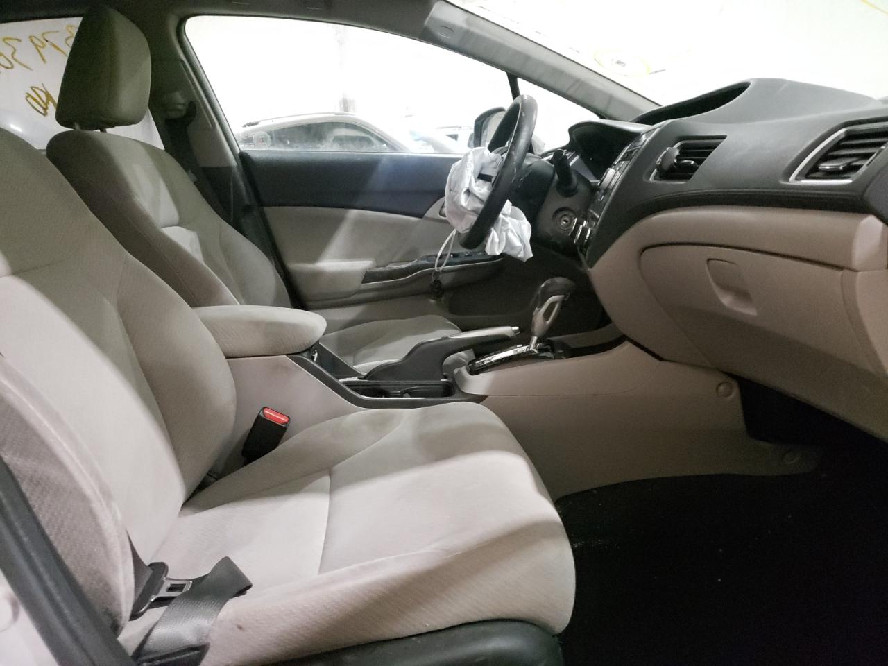 Photo 5 from auction – 2013 HONDA CIVIC LX with VIN 2HGFB2F48DH015746