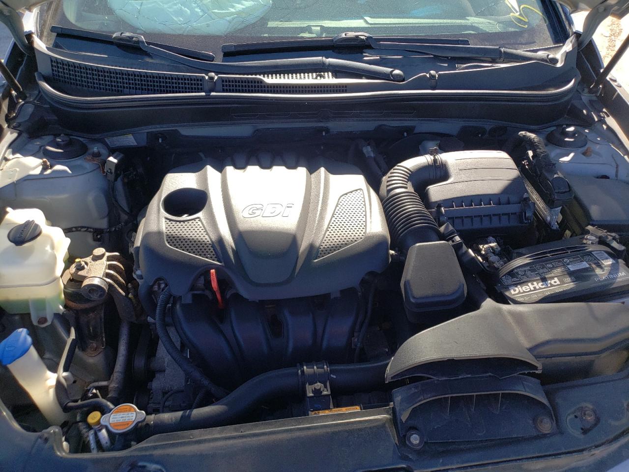 Photo 7 from auction – 2012 HYUNDAI SONATA SE with VIN 5NPEC4AC6CH469193