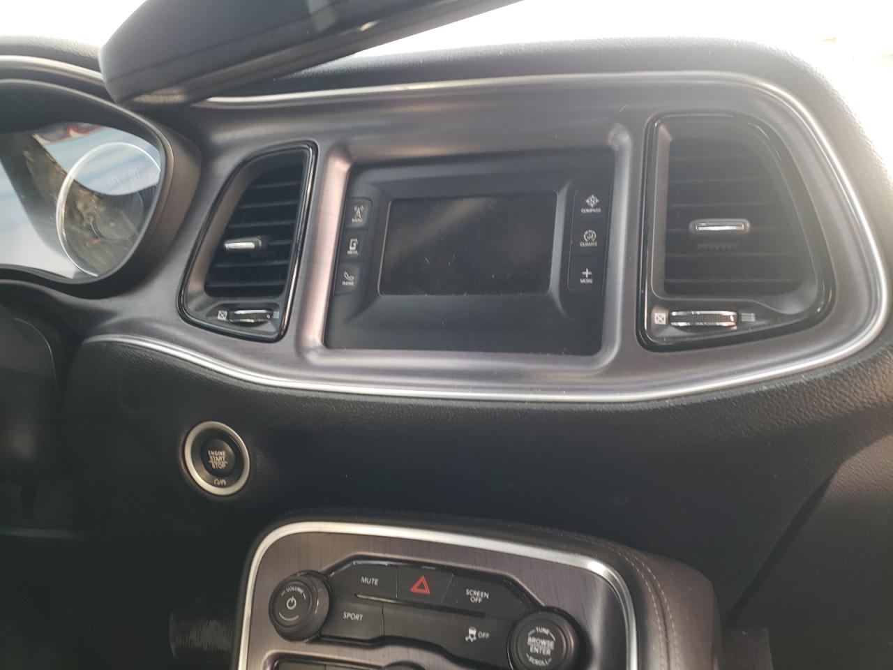 Photo 9 from auction – 2017 DODGE CHALLENGER with VIN 2C3CDZBT2HH658511