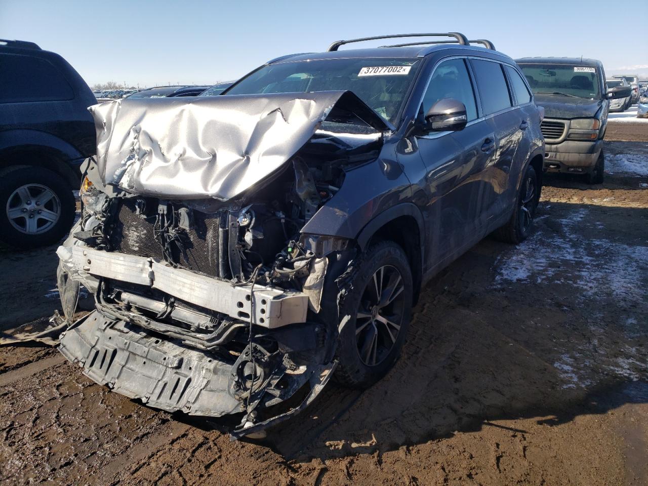Foto 2 de la subasta – 2016 TOYOTA HIGHLANDER con VIN 5TDJKRFH7GS259494