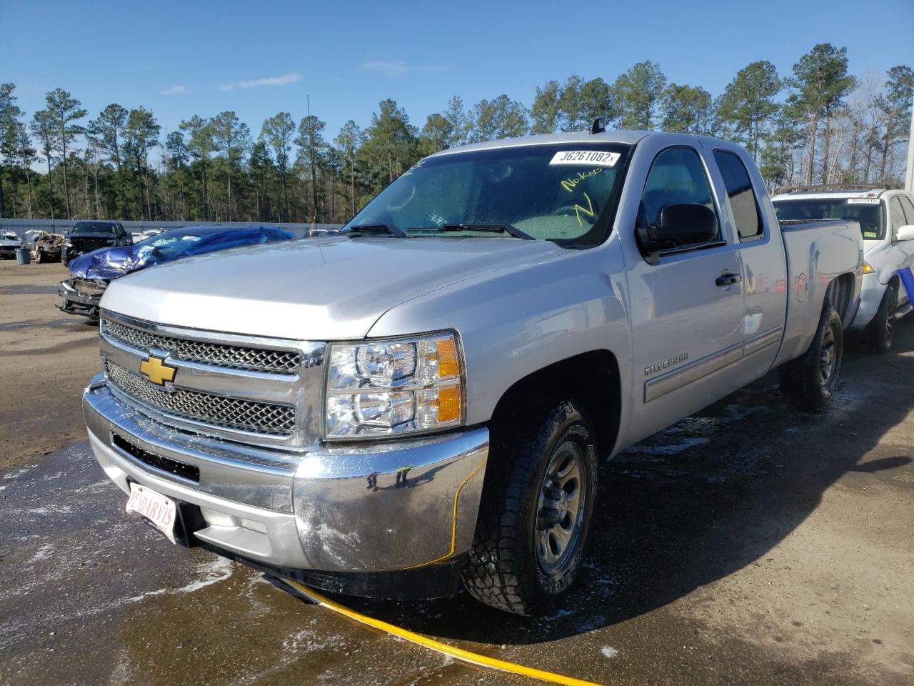 Photo 2 from auction – 2012 CHEVROLET SILVERADO with VIN 1GCRCREA5CZ145006