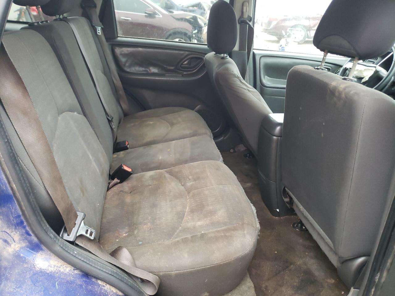 Photo 6 from auction – 2005 MAZDA TRIBUTE I with VIN 4F2YZ02ZX5KM50965