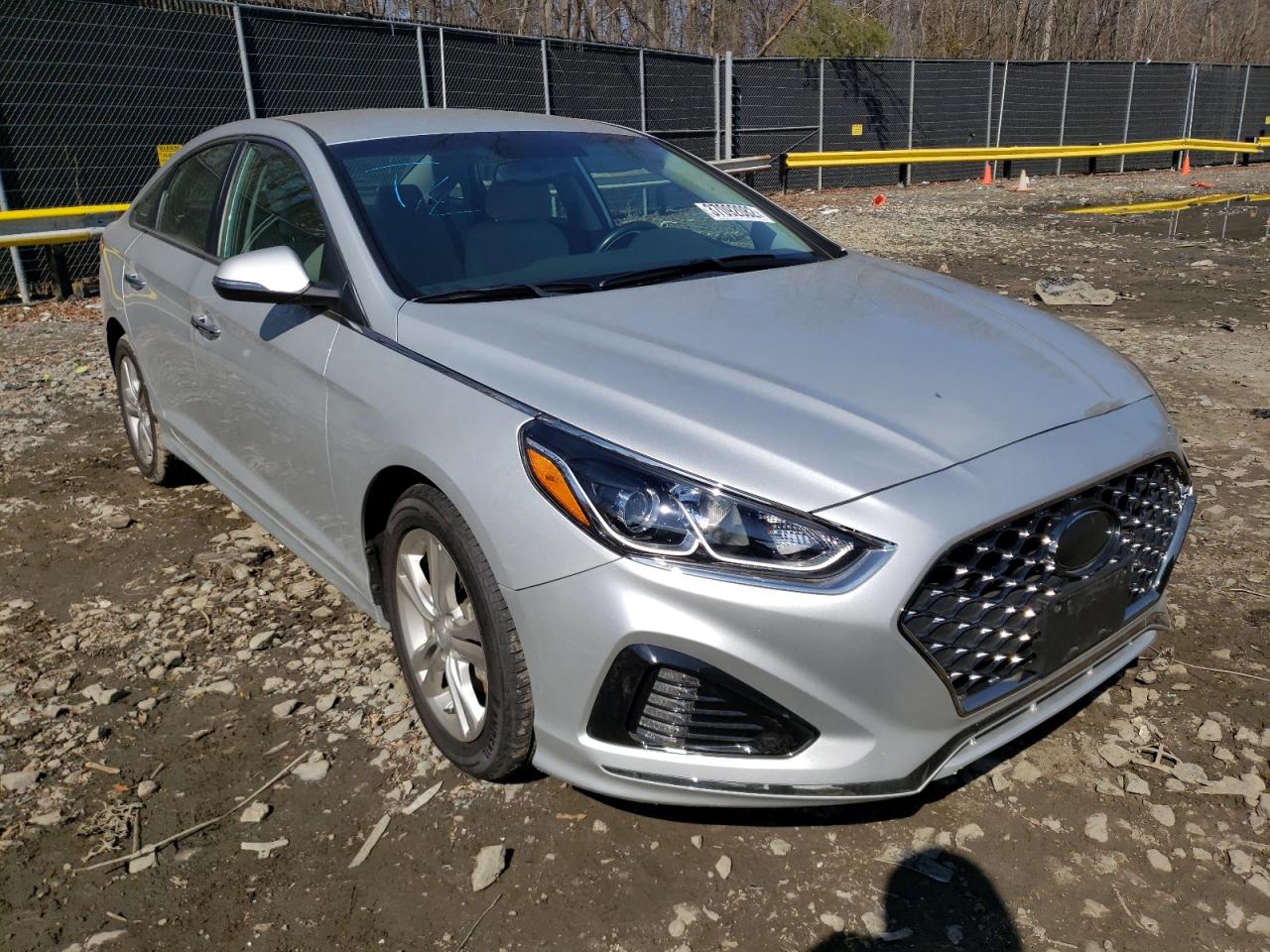 HYUNDAI SONATA LIM 2019 with VIN 5NPE34AF5KH744142 - Photo from auction