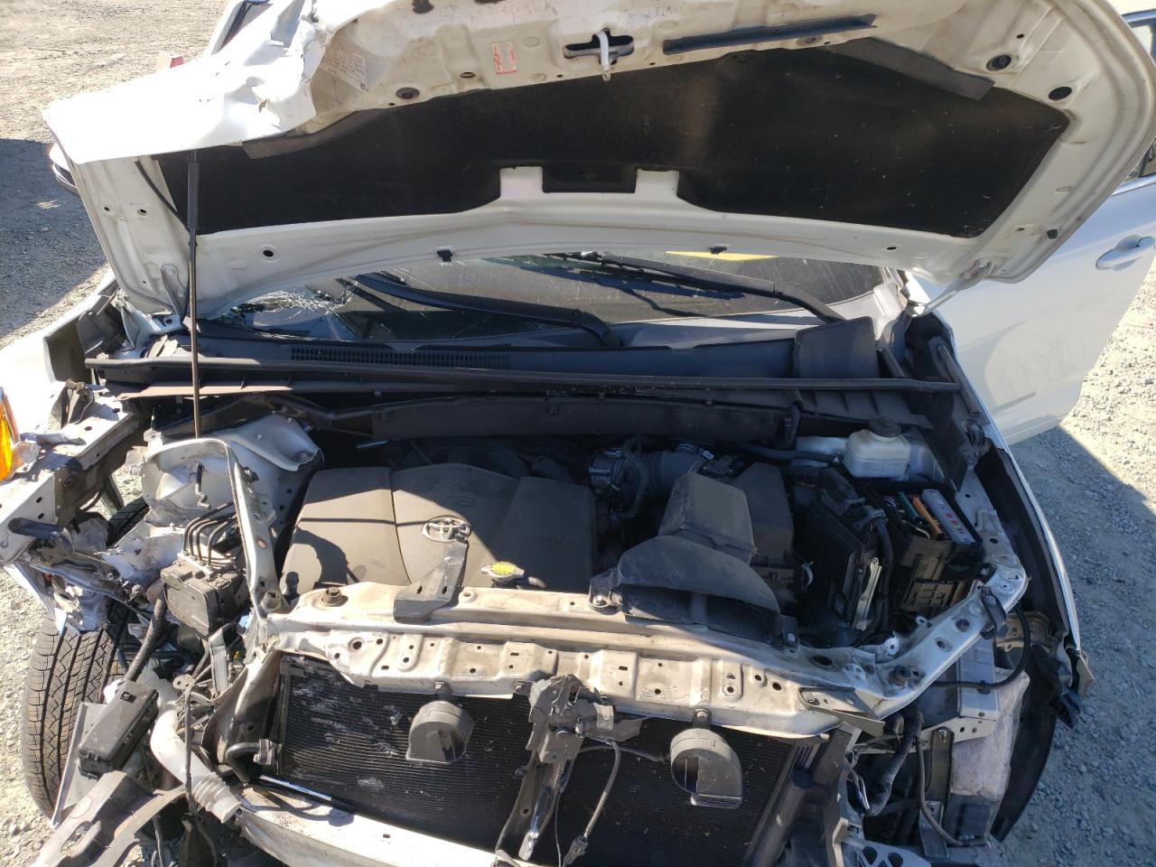 Photo 7 from auction – 2017 TOYOTA HIGHLANDER with VIN 5TDJZRFH9HS512098