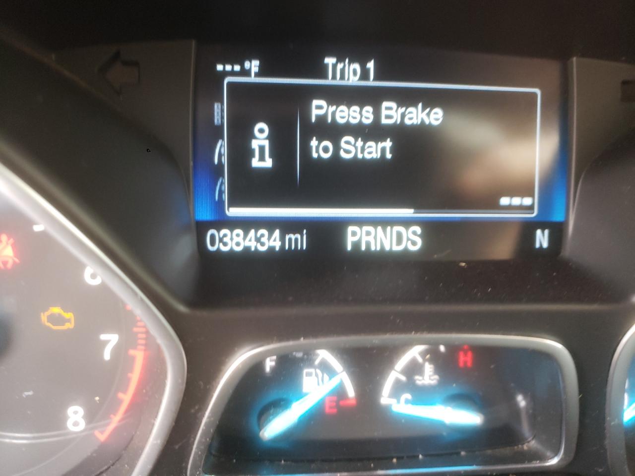 Photo 8 from auction – 2019 FORD ESCAPE TIT with VIN 1FMCU9J93KUB85851