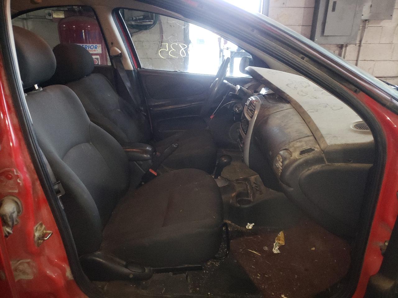 Photo 5 from auction – 2005 DODGE NEON SXT with VIN 1B3ES56C95D244696
