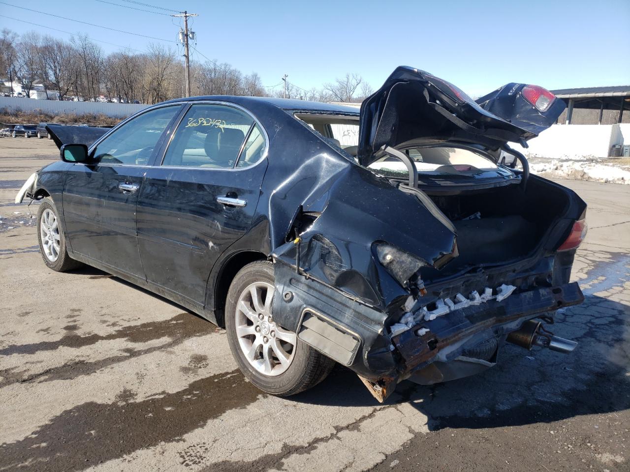 Photo 3 from auction – 2004 LEXUS ES330 with VIN JTHBA30G145026621