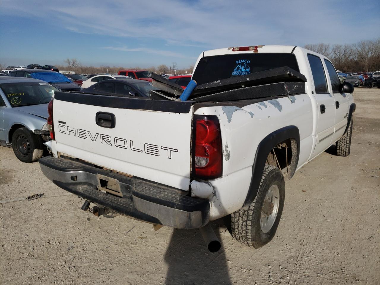 Photo 4 from auction – 2005 CHEVROLET SILVERADO with VIN 1GCHC23205F961575