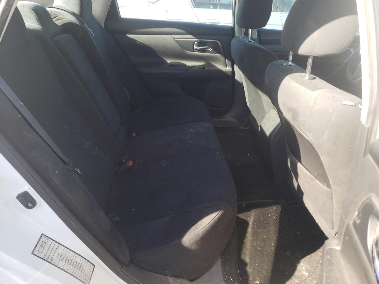 Photo 6 from auction – 2015 NISSAN ALTIMA 2.5 with VIN 1N4AL3AP2FC440064