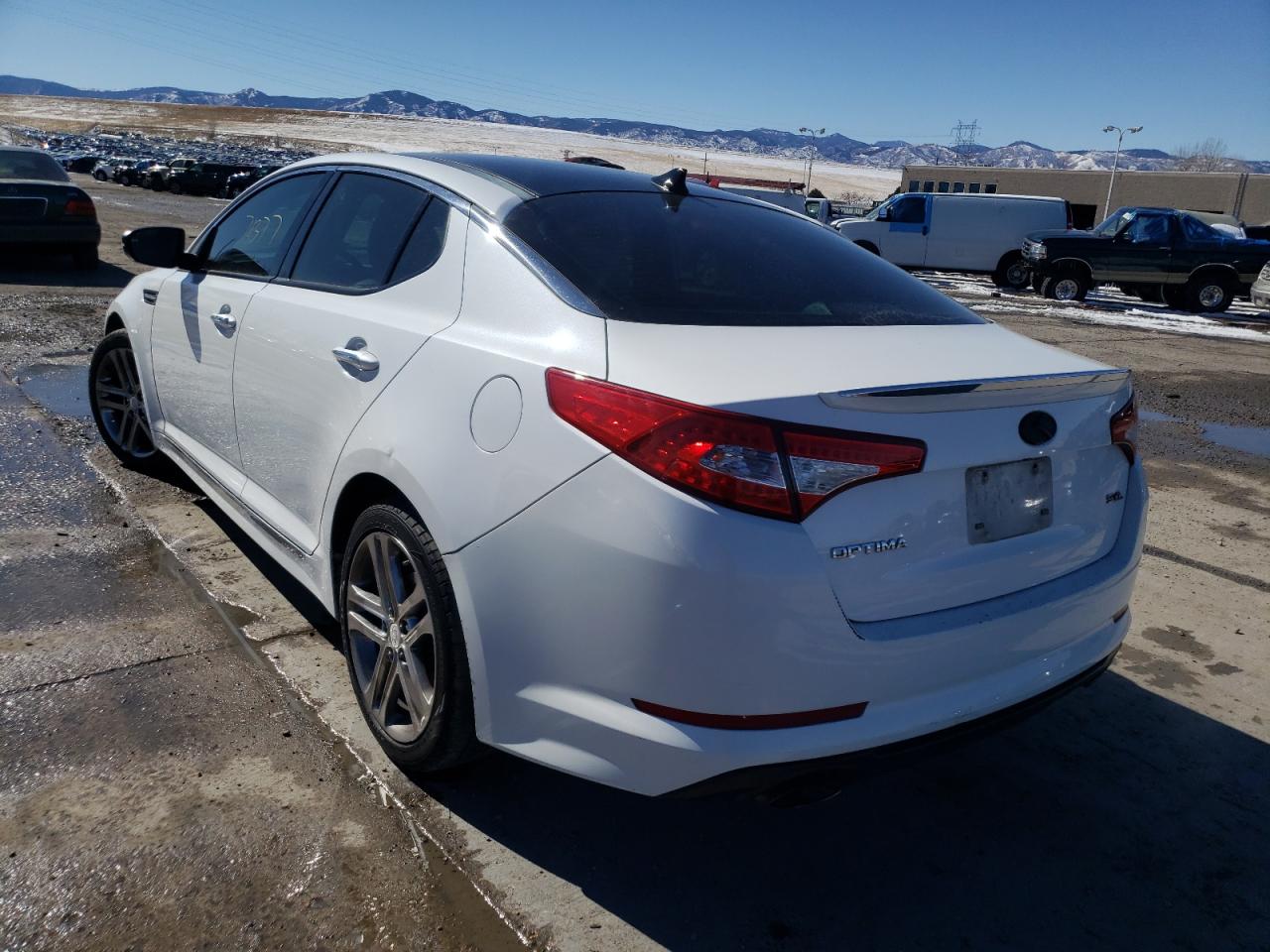 Photo 3 from auction – 2013 KIA OPTIMA SX with VIN 5XXGR4A60DG190367