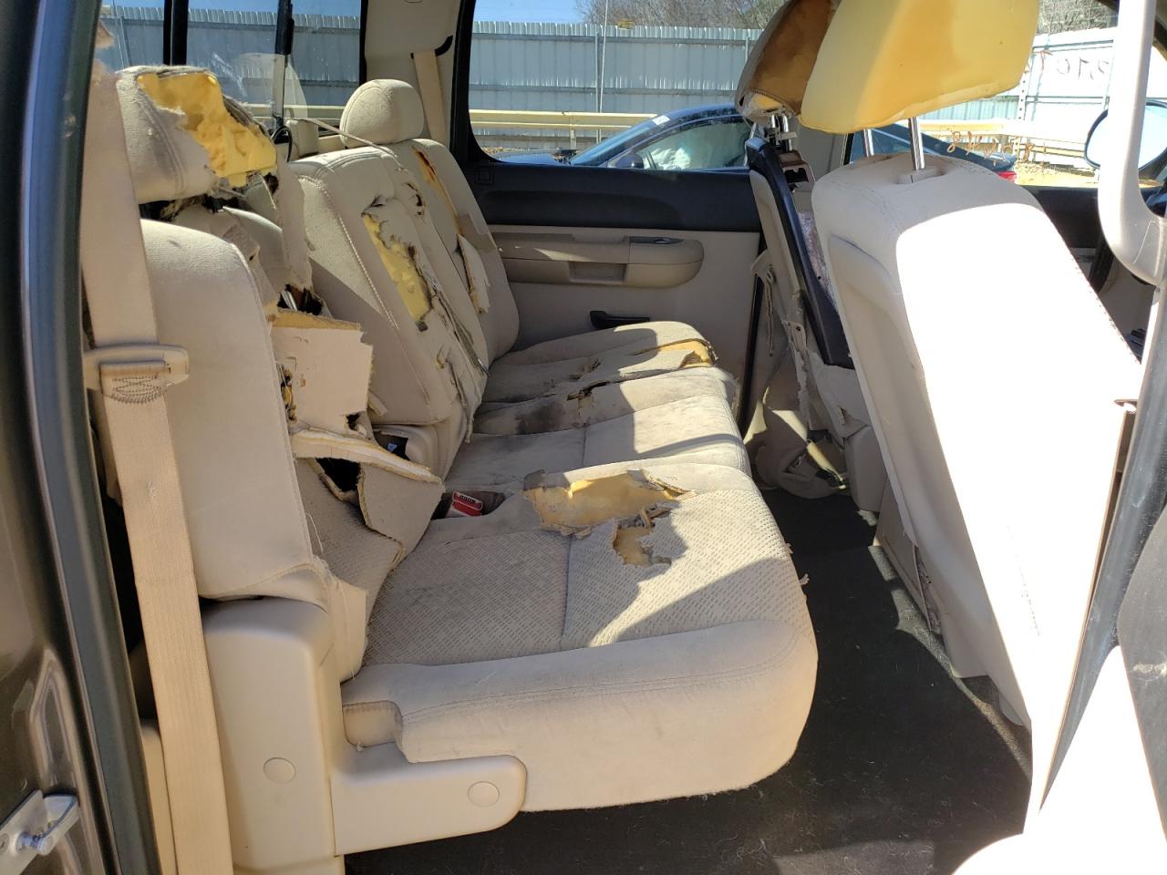 Photo 6 from auction – 2007 CHEVROLET SILVERADO with VIN 2GCEC130871725469
