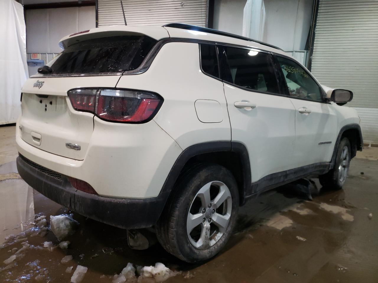 Photo 4 from auction – 2019 JEEP COMPASS LA with VIN 3C4NJDBB1KT648039