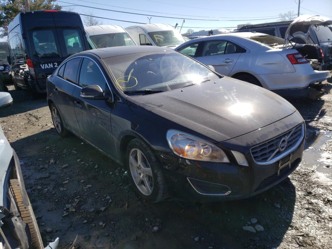 VOLVO S60 T5 2013 with VIN YV1612FSXD2190874 - Photo from auction
