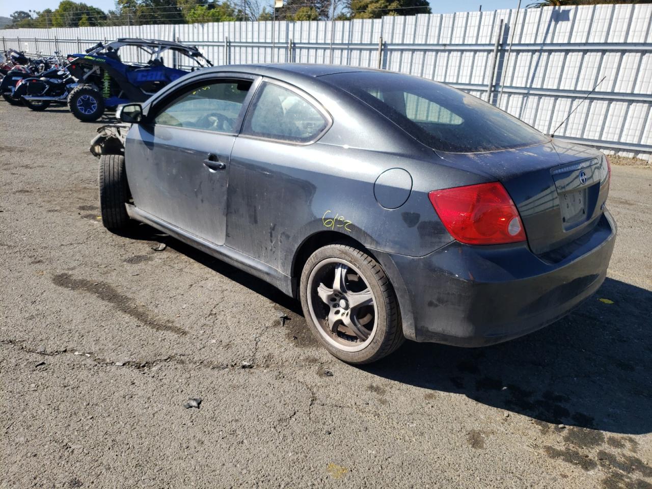 Photo 3 from auction – 2007 TOYOTA SCION with VIN JTKDE177X70169649