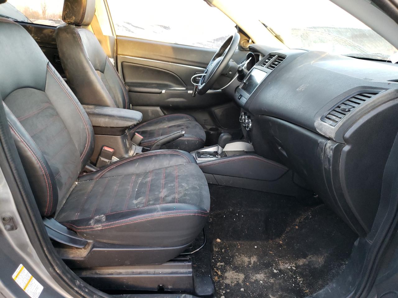 Photo 5 from auction – 2018 MITSUBISHI OUTLANDER with VIN JA4AR3AW6JZ033381
