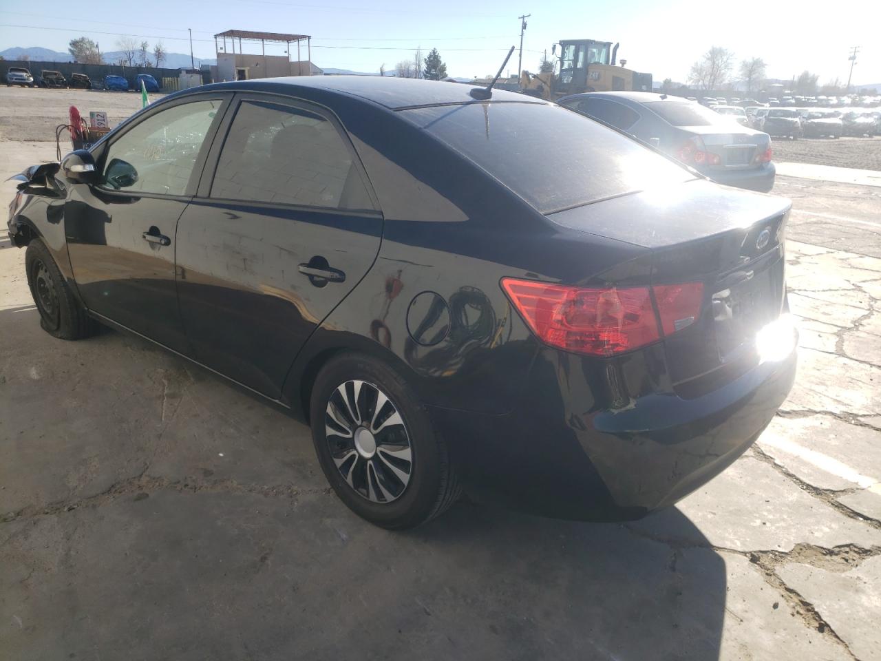 Photo 3 from auction – 2010 KIA FORTE EX with VIN KNAFU4A24A5293909