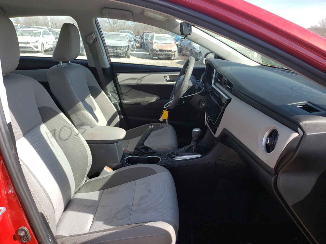 Photo 5 from auction – 2019 TOYOTA COROLLA L with VIN 2T1BURHE7KC190552