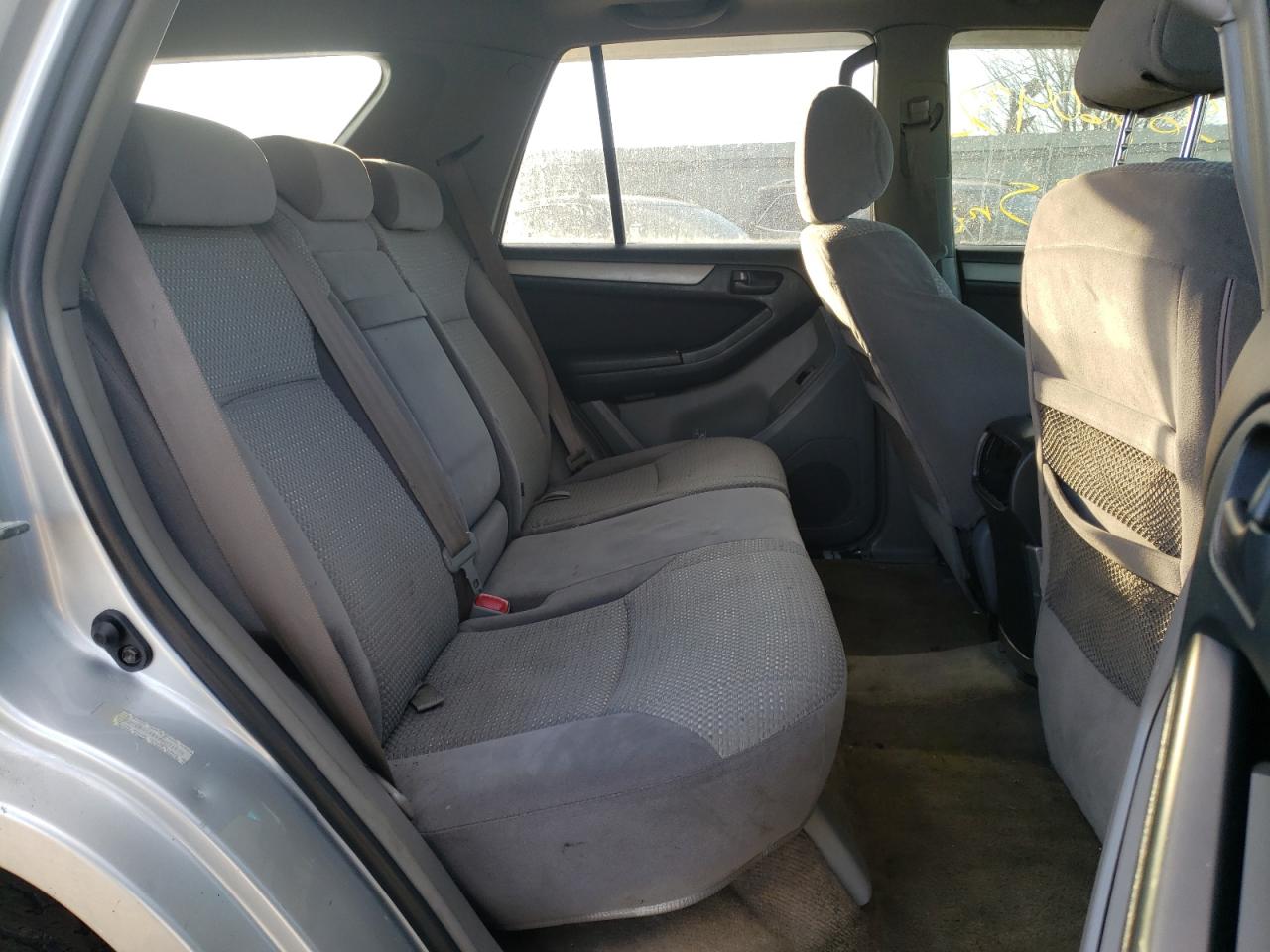 Photo 6 from auction – 2004 TOYOTA 4RUNNER SR with VIN JTEBU14R940031678
